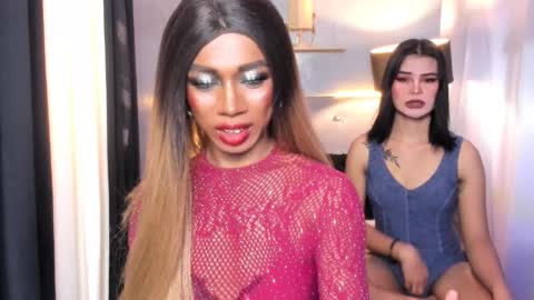 Snapshot of sylviafoxxx chatting on 05/24/26, 01:32 sylviafoxxx online show from 05/24/26, 01:32