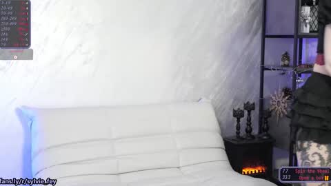 Sylvie online show from 02/01/26, 02:21