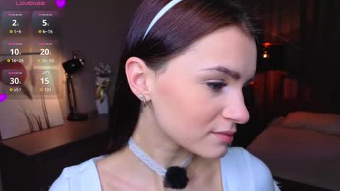 Snapshot of synne_glows chatting on 09/11/25, 07:08 Eva online show from 09/11/25, 07:08