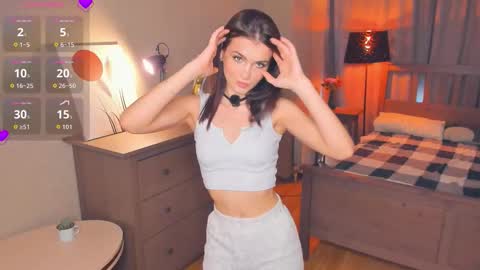 Snapshot of synne_glows chatting on 10/10/25, 07:07 Eva online show from 10/10/25, 07:07