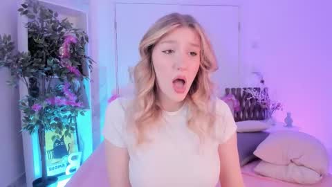 Ellie online show from 01/18/26, 07:23