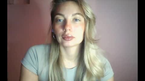 Snapshot of syrami chatting on 04/19/26, 08:33 syrami online show from 04/19/26, 08:33