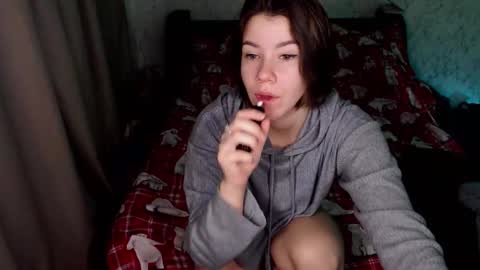 Snapshot of syrendixon chatting on 11/18/25, 02:39 SyrenDixon online show from 11/18/25, 02:39