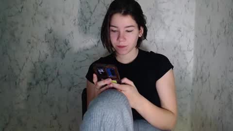 Snapshot of syrendixon chatting on 11/27/25, 10:39 SyrenDixon online show from 11/27/25, 10:39