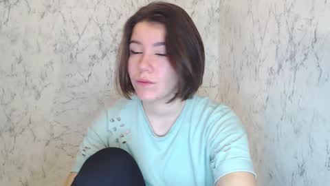 Snapshot of syrendixon chatting on 12/15/25, 03:22 SyrenDixon online show from 12/15/25, 03:22