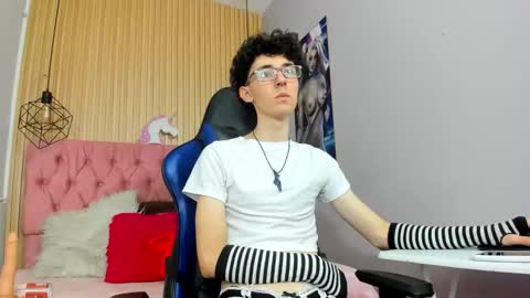 Syriussz online show from 02/16/26, 07:32