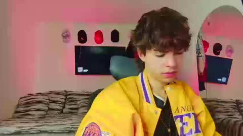 Snapshot of t0n3r chatting on 10/14/25, 11:49 TONER online show from 10/14/25, 11:49