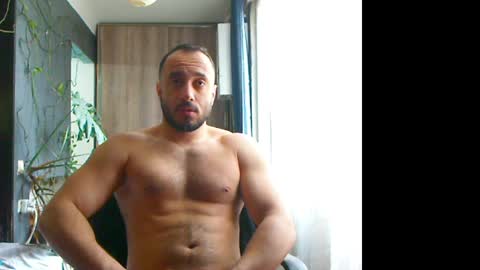 Snapshot of t_huracane chatting on 03/25/26, 08:20 Huracane online show from 03/25/26, 08:20