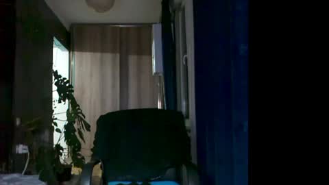 Snapshot of t_huracane chatting on 03/27/26, 04:07 Huracane online show from 03/27/26, 04:07