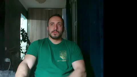 Snapshot of t_huracane chatting on 04/16/26, 05:36 Huracane online show from 04/16/26, 05:36