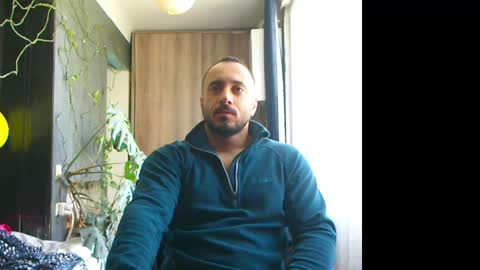 Snapshot of t_huracane chatting on 04/22/26, 07:55 Huracane online show from 04/22/26, 07:55