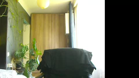 Snapshot of t_huracane chatting on 05/11/26, 05:24 Huracane online show from 05/11/26, 05:24