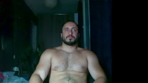 Snapshot of t_huracane chatting on 06/12/26, 05:12 Huracane online show from 06/12/26, 05:12