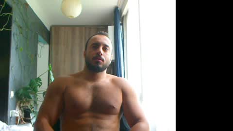 Snapshot of t_huracane chatting on 07/08/26, 08:19 Huracane online show from 07/08/26, 08:19