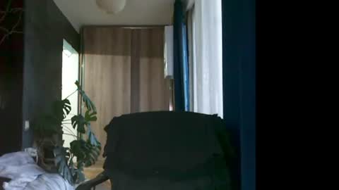 Snapshot of t_huracane chatting on 07/27/26, 04:14 Huracane online show from 07/27/26, 04:14
