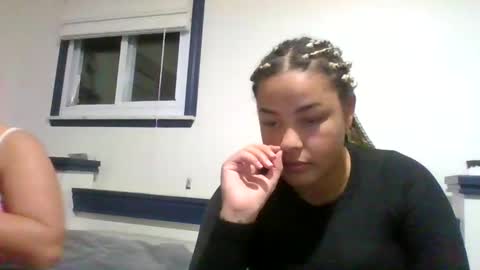 Snapshot of t_princess_t chatting on 09/11/25, 01:39 t_princess_t online show from 09/11/25, 01:39