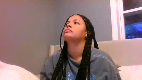 Snapshot of t_princess_t chatting on 11/11/25, 02:55 t_princess_t online show from 11/11/25, 02:55