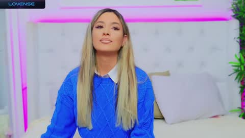 Arianna online show from 12/18/24, 04:28