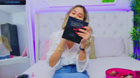 Arianna online show from 12/21/24, 01:53