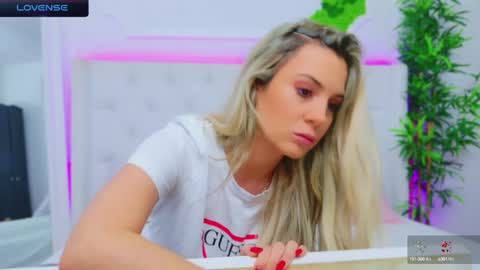 Arianna online show from 12/29/24, 02:10