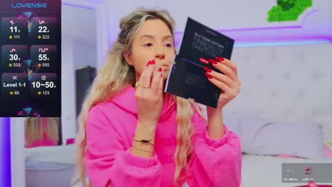 Arianna online show from 01/08/25, 01:09