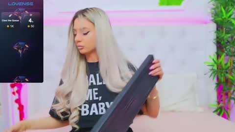 Arianna online show from 02/13/25, 02:52