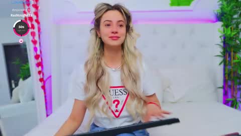 Arianna online show from 03/08/25, 06:21