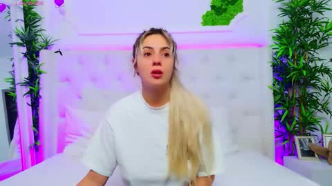 Arianna online show from 11/21/25, 01:32