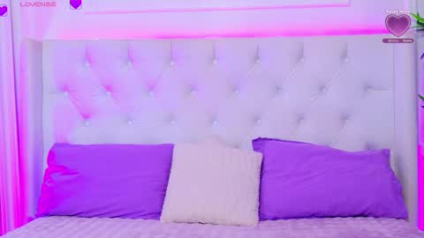 Snapshot of taahiraarabian chatting on 03/12/26, 01:06 Arianna online show from 03/12/26, 01:06