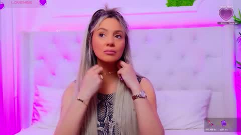 Snapshot of taahiraarabian chatting on 03/26/26, 01:38 Arianna online show from 03/26/26, 01:38