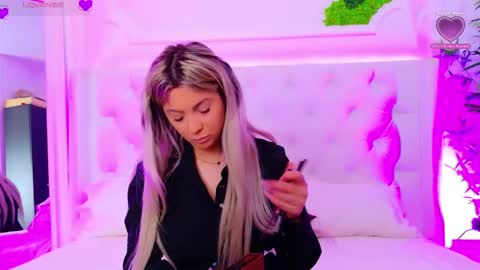 Snapshot of taahiraarabian chatting on 03/30/26, 12:17 Arianna online show from 03/30/26, 12:17