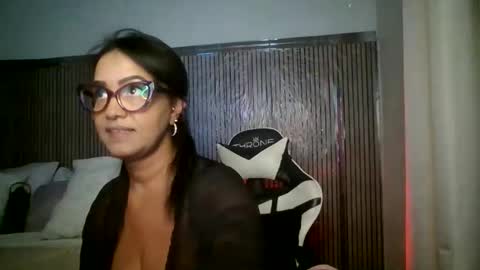 Snapshot of tachi1713 chatting on 04/21/26, 07:47 yameil online show from 04/21/26, 07:47