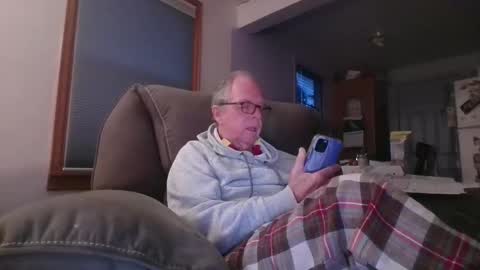 Snapshot of tacrunner66_ chatting on 12/20/25, 12:29 tacrunner66_ online show from 12/20/25, 12:29