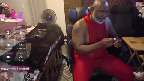 Snapshot of tadaha72 chatting on 12/20/25, 11:12 Tadaha72 online show from 12/20/25, 11:12