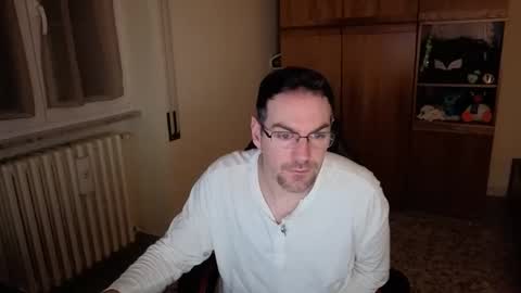 Snapshot of taf1989 chatting on 04/12/26, 12:37 taf1989 online show from 04/12/26, 12:37