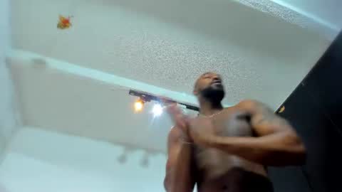 Snapshot of tafari_1 chatting on 06/14/26, 03:47 Tafari Zulu online show from 06/14/26, 03:47