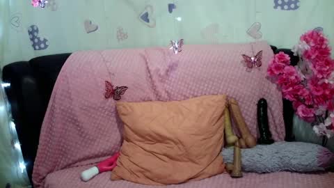 Snapshot of tahira_1 chatting on 04/05/26, 07:38 3 online show from 04/05/26, 07:38