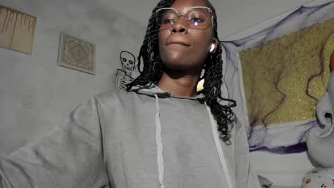 Tahira online show from 10/27/25, 06:56