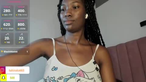 Snapshot of tahira_21 chatting on 05/25/26, 08:15 Tahira online show from 05/25/26, 08:15