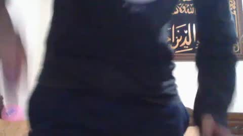 tahtouhafakroune12 online show from 01/05/25, 05:41