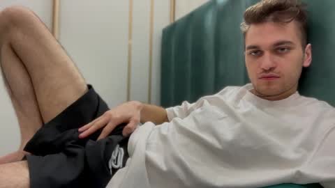 Snapshot of tai_fun chatting on 03/29/26, 11:16 Alex online show from 03/29/26, 11:16