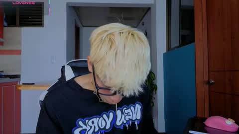 Snapshot of taichi_bluy chatting on 02/10/26, 02:54 taichi online show from 02/10/26, 02:54