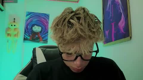 Snapshot of taichi_bluy chatting on 03/16/26, 03:56 taichi online show from 03/16/26, 03:56