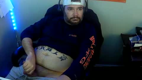 Snapshot of taintnuzzler_13 chatting on 02/21/25, 10:07 TaintNuzzler online show from 02/21/25, 10:07