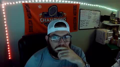 Snapshot of taintnuzzler_13 chatting on 09/26/25, 09:35 TaintNuzzler online show from 09/26/25, 09:35