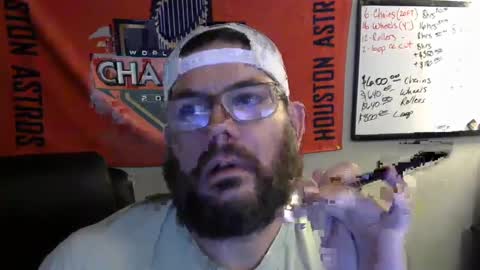 Snapshot of taintnuzzler_13 chatting on 10/10/25, 10:36 TaintNuzzler online show from 10/10/25, 10:36