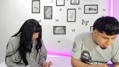 Snapshot of tainy_n_harley chatting on 01/15/25, 08:30 Liam and Juli online show from 01/15/25, 08:30