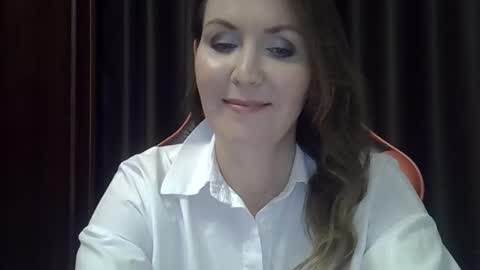 taisialucky77 online show from 10/23/25, 06:17