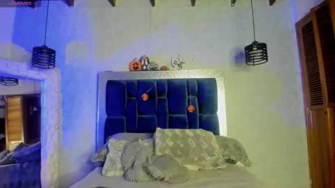 Taissa online show from 11/01/25, 12:12