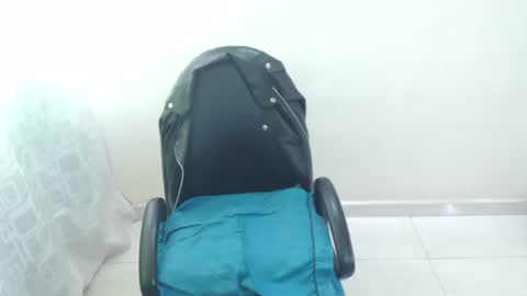 Snapshot of taissa_farmigga_vera chatting on 10/16/25, 08:54 Juli online show from 10/16/25, 08:54